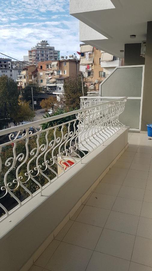 Aralis Rooms Sarandë Exterior foto